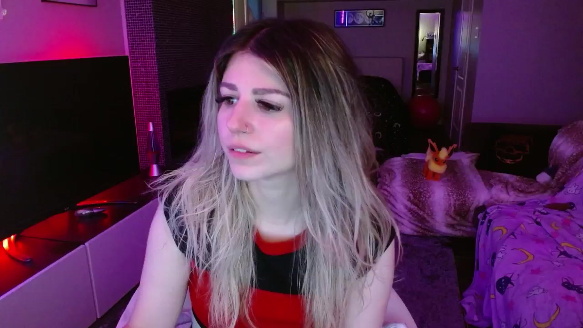 Gallery image thumbnail from Serafina's myfreecams stream on, 07/01/2024, 01:17 image 12 of 20