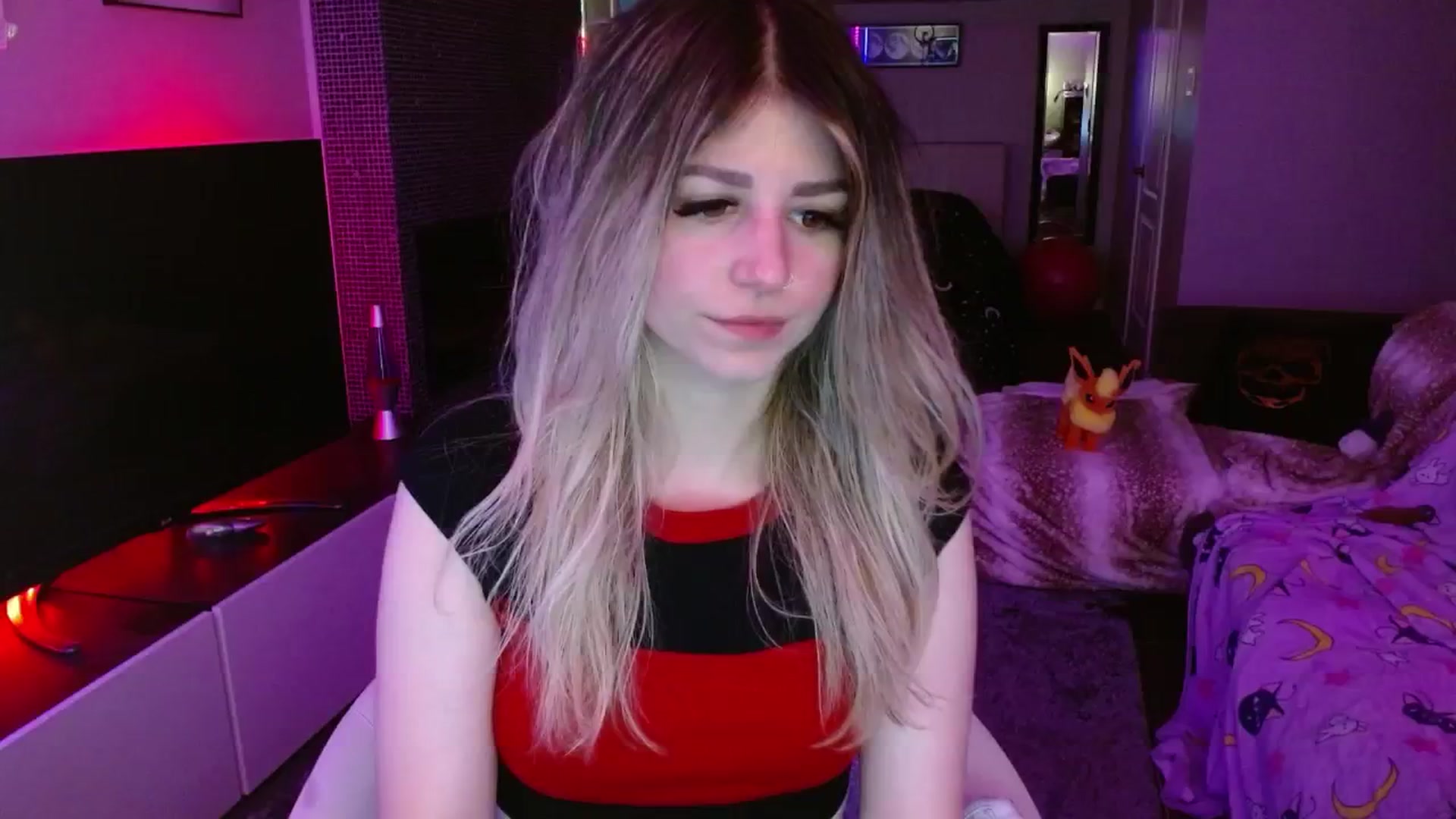Gallery image thumbnail from Serafina's myfreecams stream on, 07/01/2024, 01:17 image 10 of 20