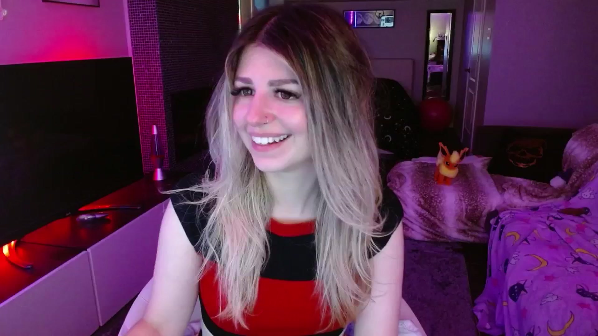 Gallery image thumbnail from Serafina's myfreecams stream on, 07/01/2024, 01:17 image 7 of 20