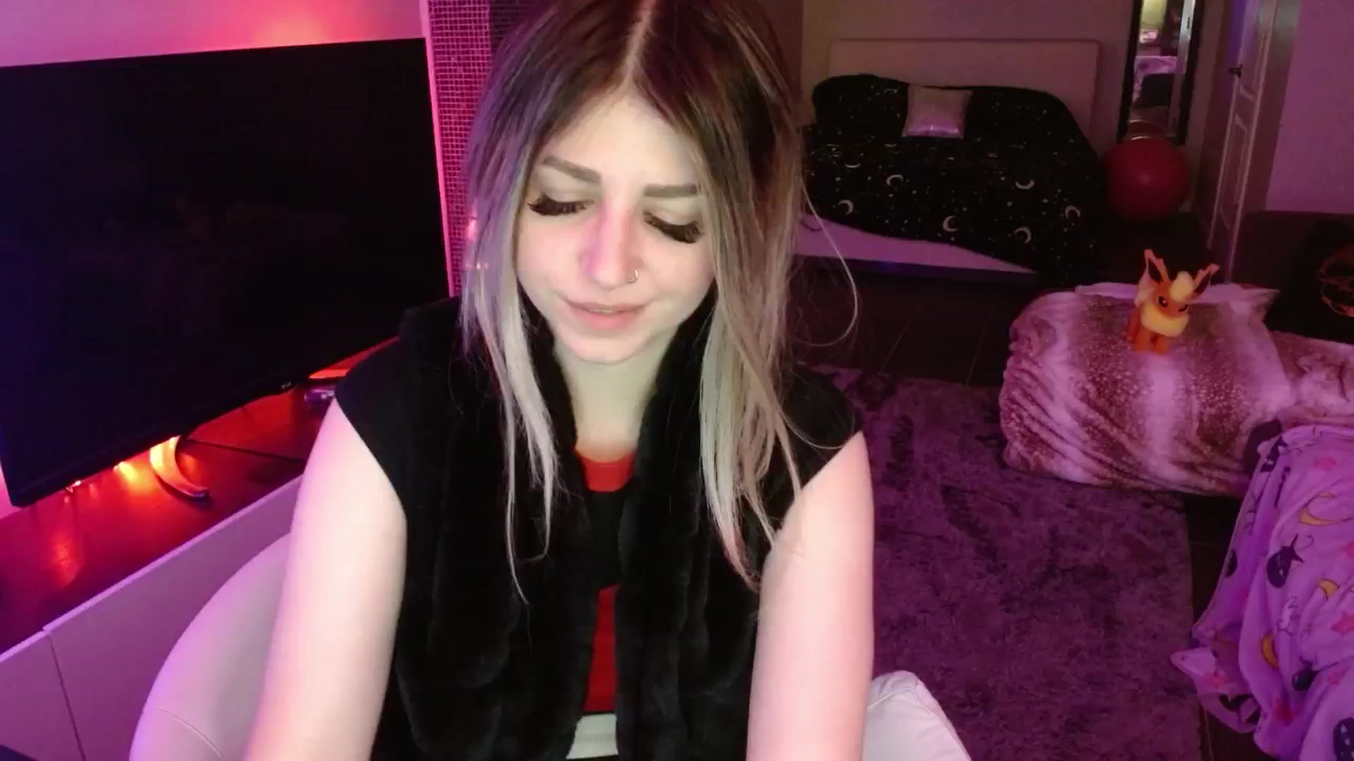 Gallery image thumbnail from Serafina's myfreecams stream on, 07/01/2024, 07:07 image 14 of 20