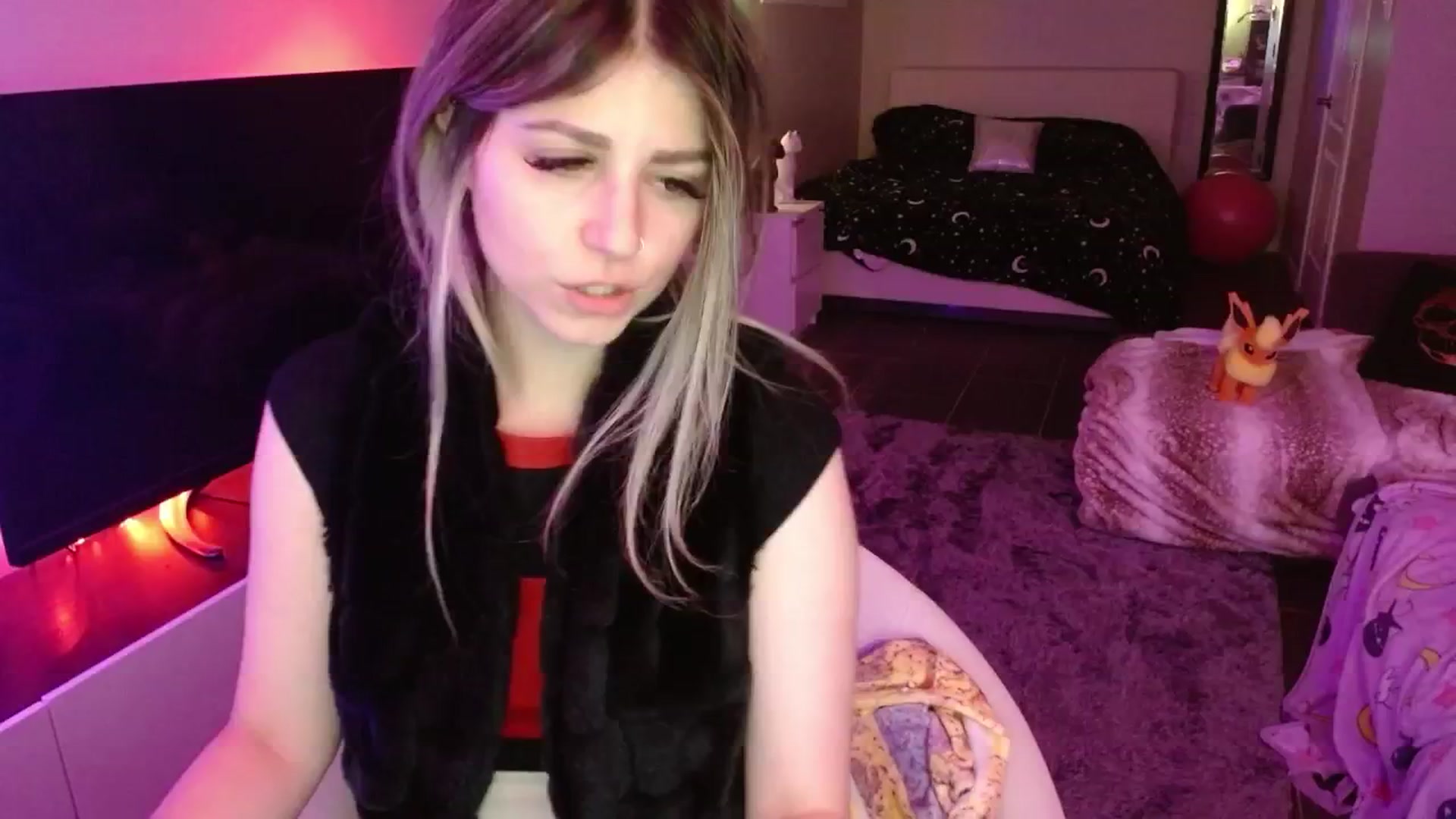 Gallery image thumbnail from Serafina's myfreecams stream on, 07/01/2024, 07:07 image 16 of 20