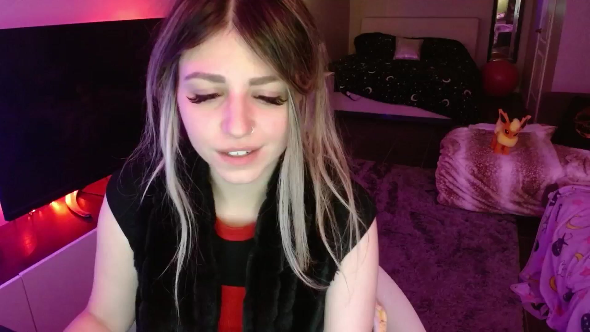 Gallery image thumbnail from Serafina's myfreecams stream on, 07/01/2024, 07:07 image 12 of 20