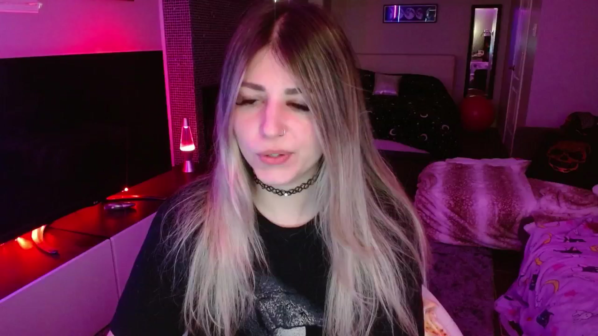 Gallery image thumbnail from Serafina's myfreecams stream on, 07/04/2024, 03:57 image 13 of 20