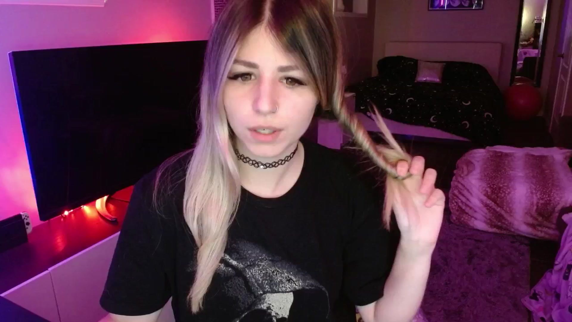Gallery image thumbnail from Serafina's myfreecams stream on, 07/04/2024, 03:57 image 3 of 20