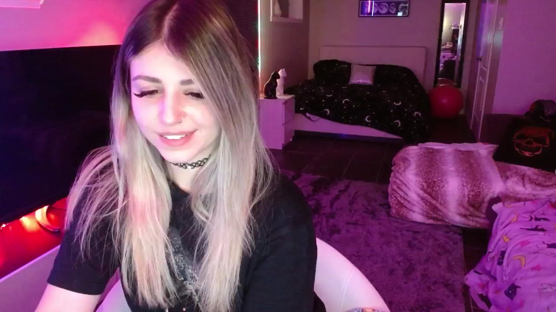 Gallery image thumbnail from Serafina's myfreecams stream on, 07/04/2024, 03:57 image 20 of 20