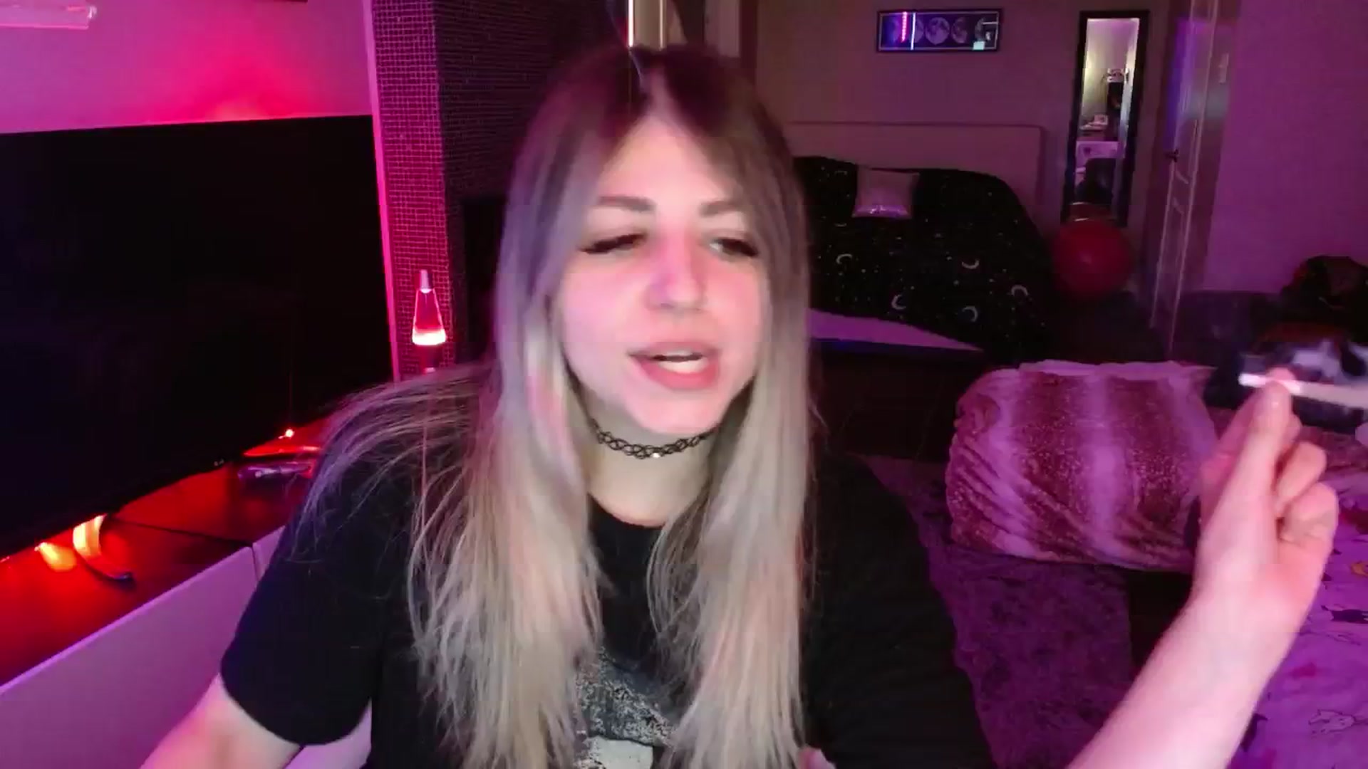 Gallery image thumbnail from Serafina's myfreecams stream on, 07/04/2024, 03:57 image 14 of 20
