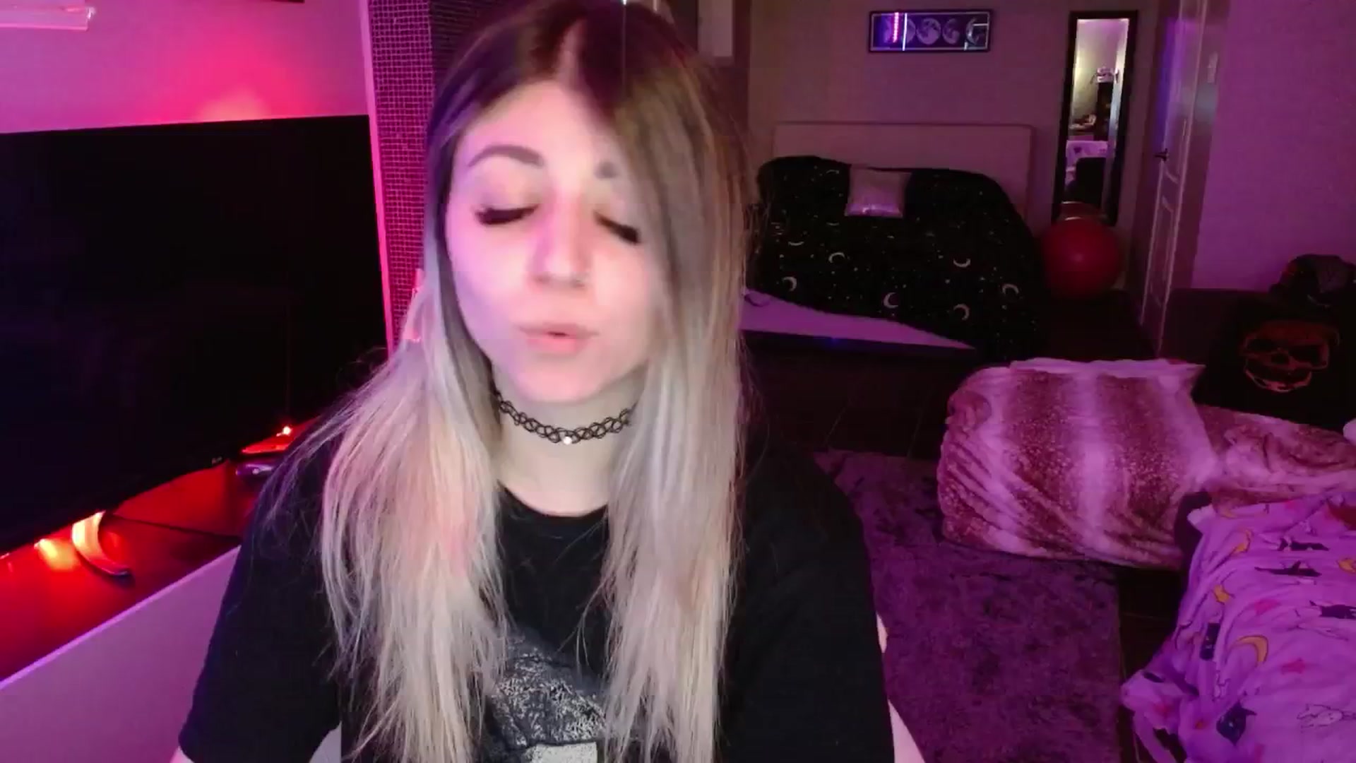 Gallery image thumbnail from Serafina's myfreecams stream on, 07/04/2024, 03:57 image 9 of 20