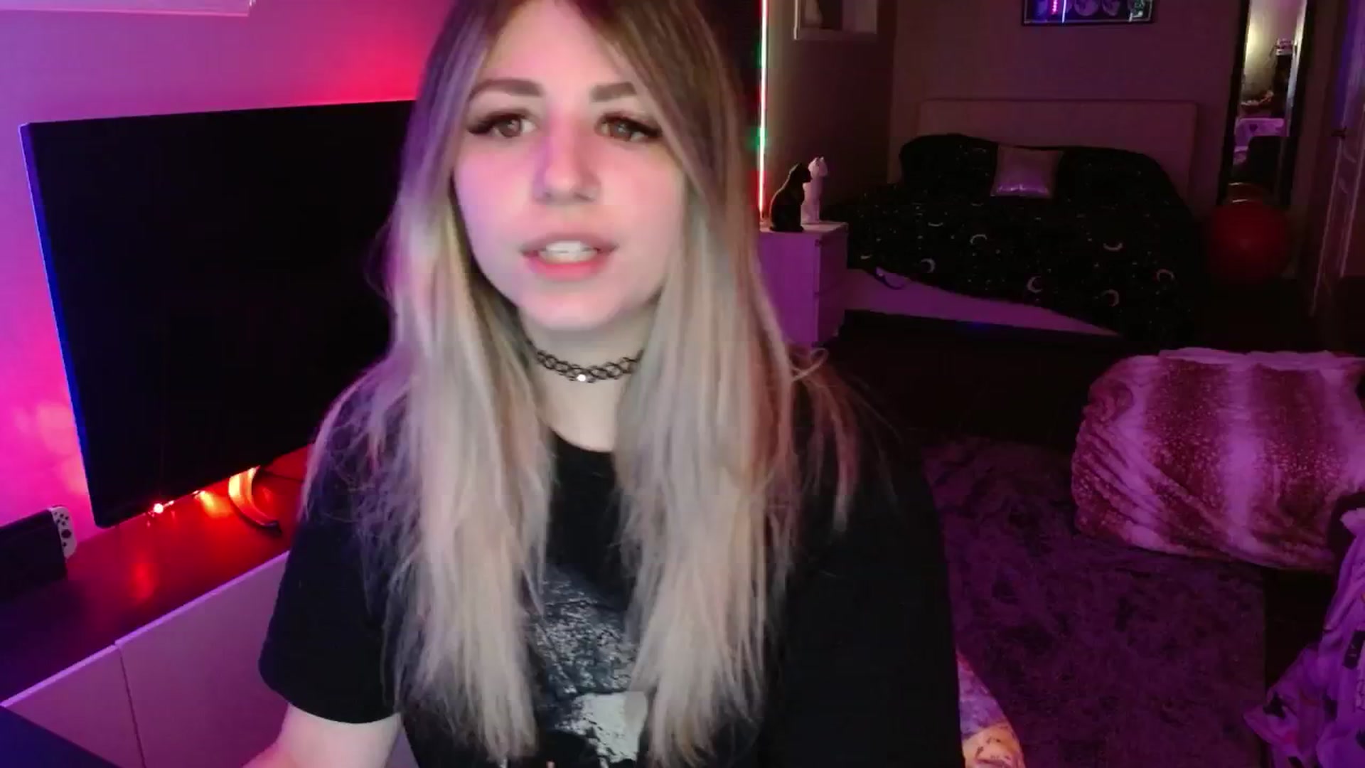 Gallery image thumbnail from Serafina's myfreecams stream on, 07/04/2024, 03:57 image 2 of 20