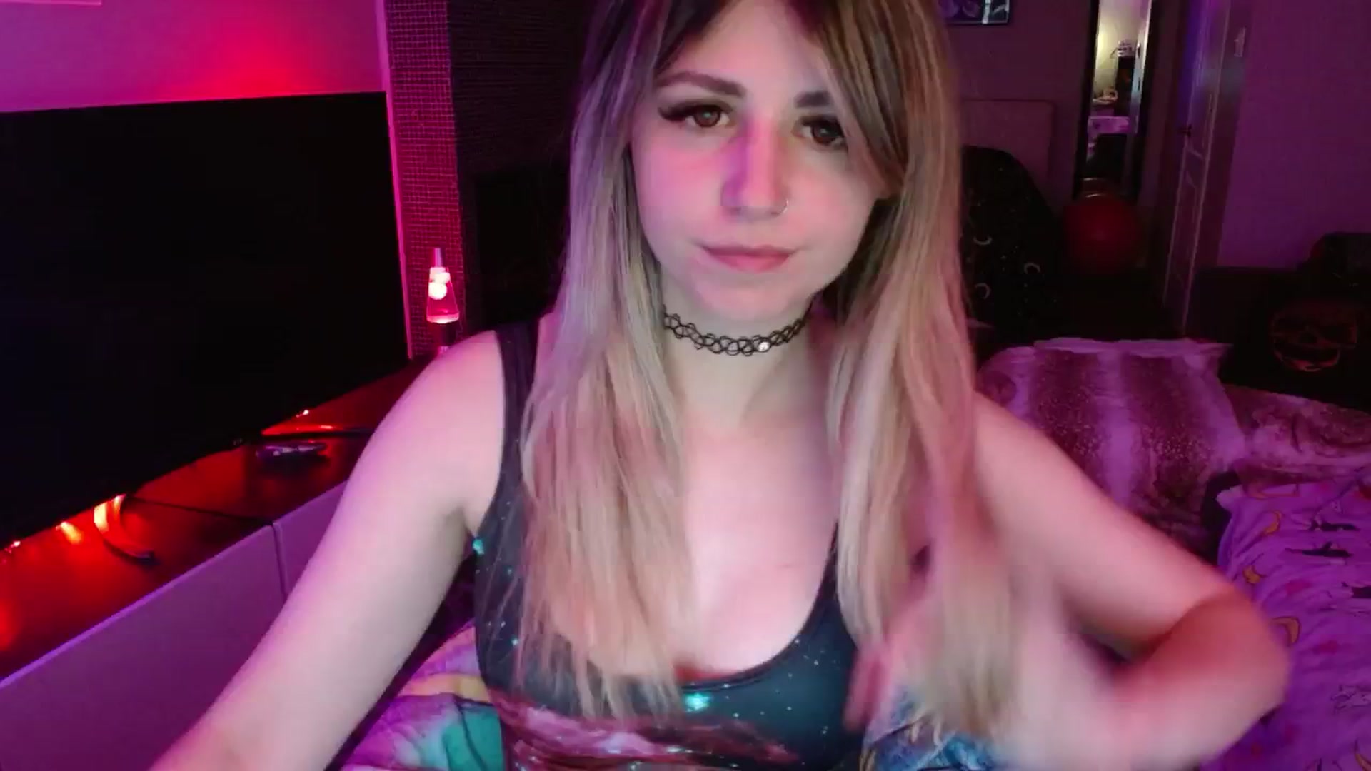 Gallery image thumbnail from Serafina's myfreecams stream on, 07/04/2024, 05:45 image 9 of 20