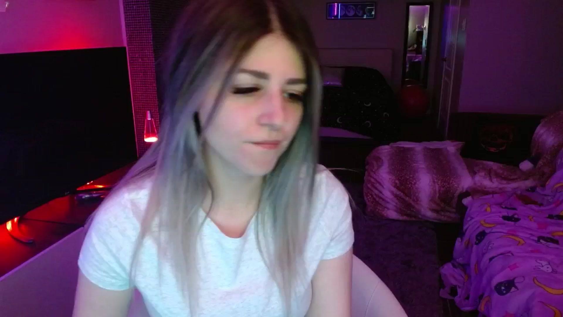 Gallery image thumbnail from Serafina's myfreecams stream on, 07/06/2024, 03:05 image 15 of 20