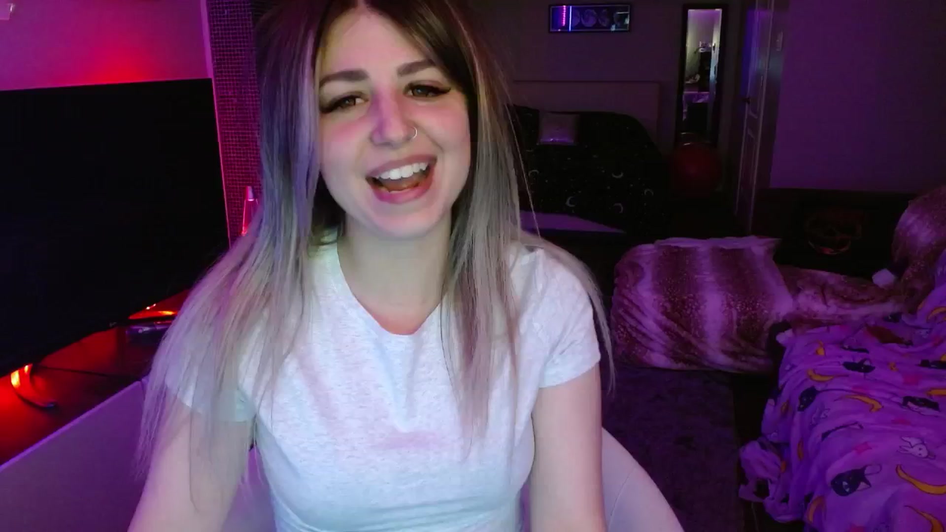 Gallery image thumbnail from Serafina's myfreecams stream on, 07/06/2024, 03:05 image 16 of 20