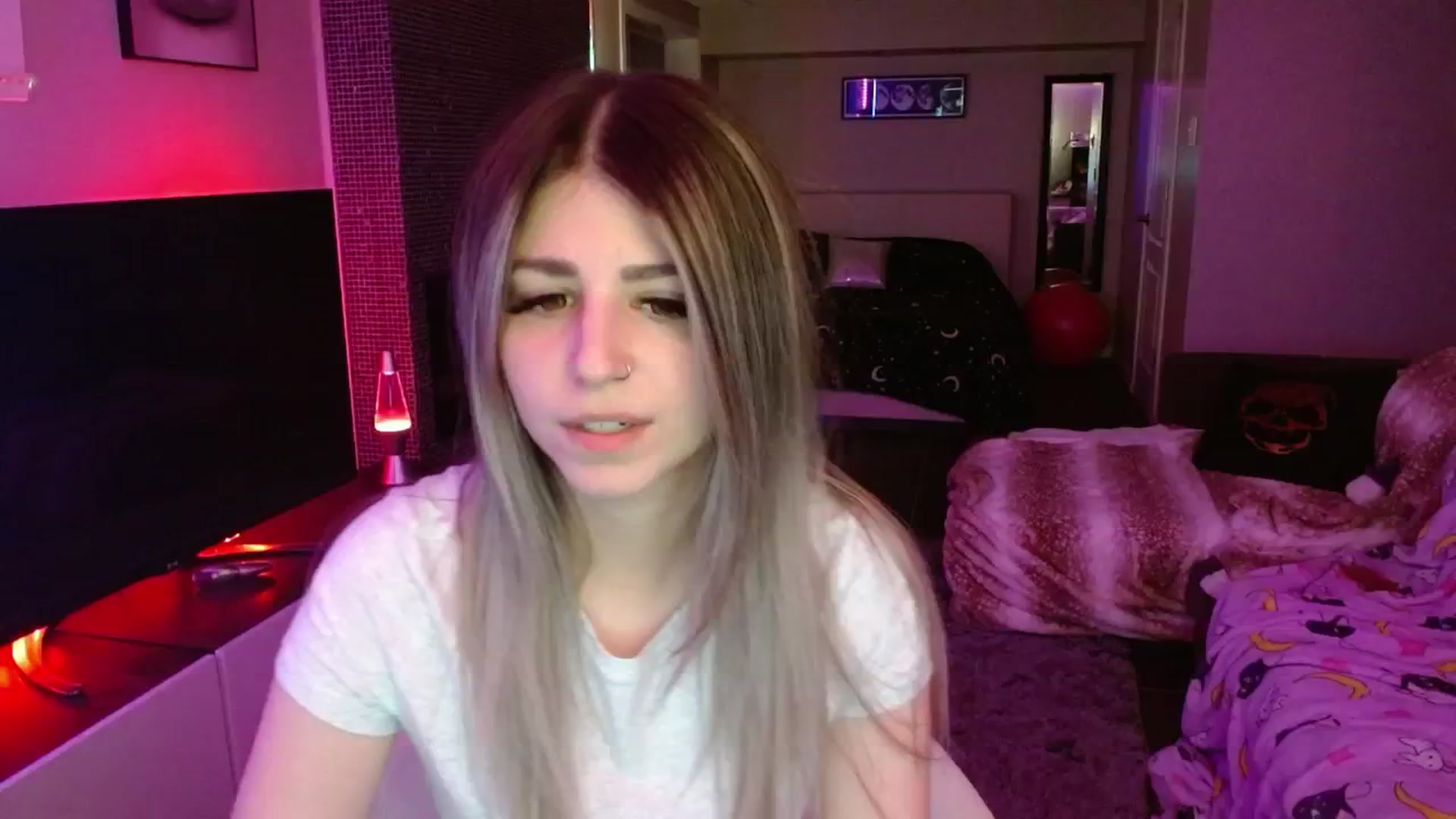 Gallery image thumbnail from Serafina's myfreecams stream on, 07/06/2024, 03:05 image 13 of 20