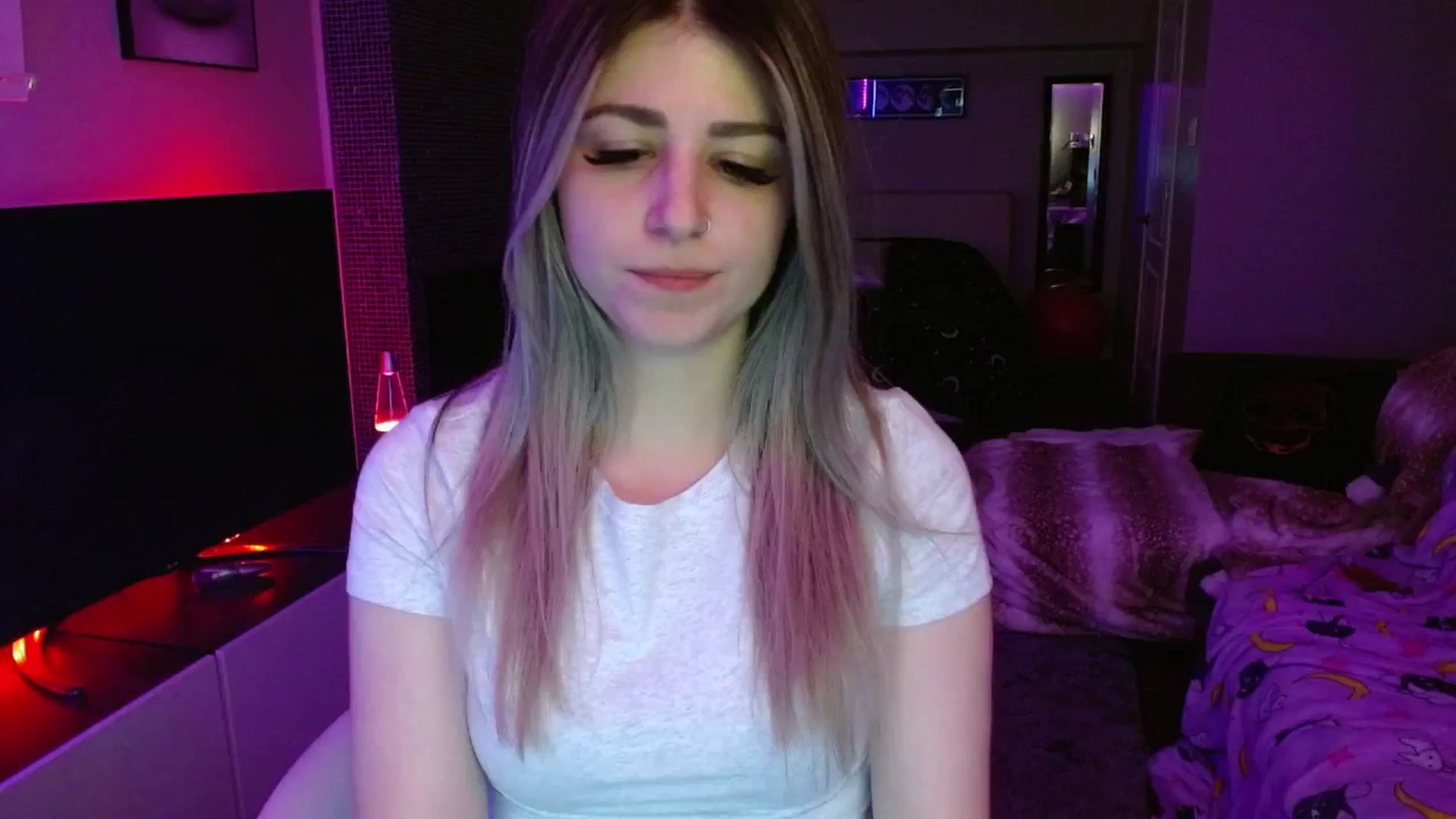 Gallery image thumbnail from Serafina's myfreecams stream on, 07/06/2024, 03:05 image 10 of 20
