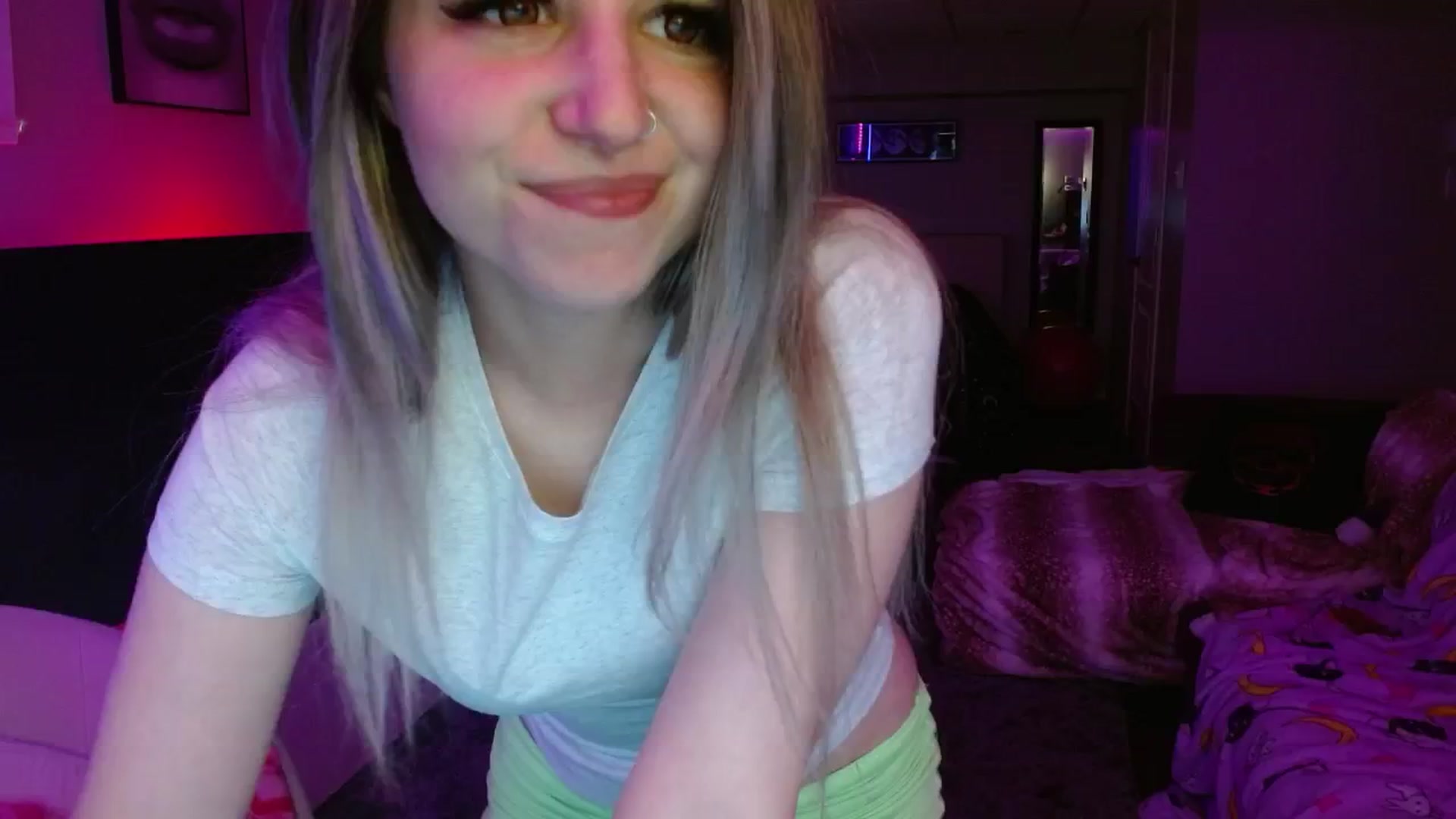 Gallery image thumbnail from Serafina's myfreecams stream on, 07/06/2024, 03:05 image 8 of 20