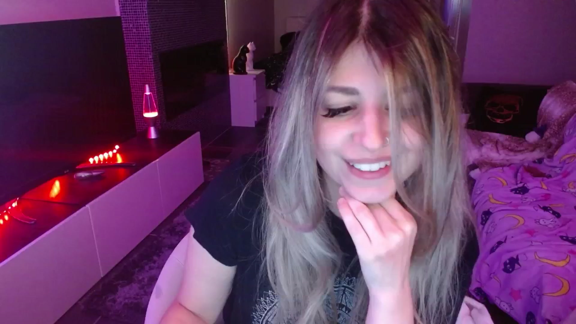 Gallery image thumbnail from Serafina's myfreecams stream on, 07/12/2024, 05:12 image 1 of 20