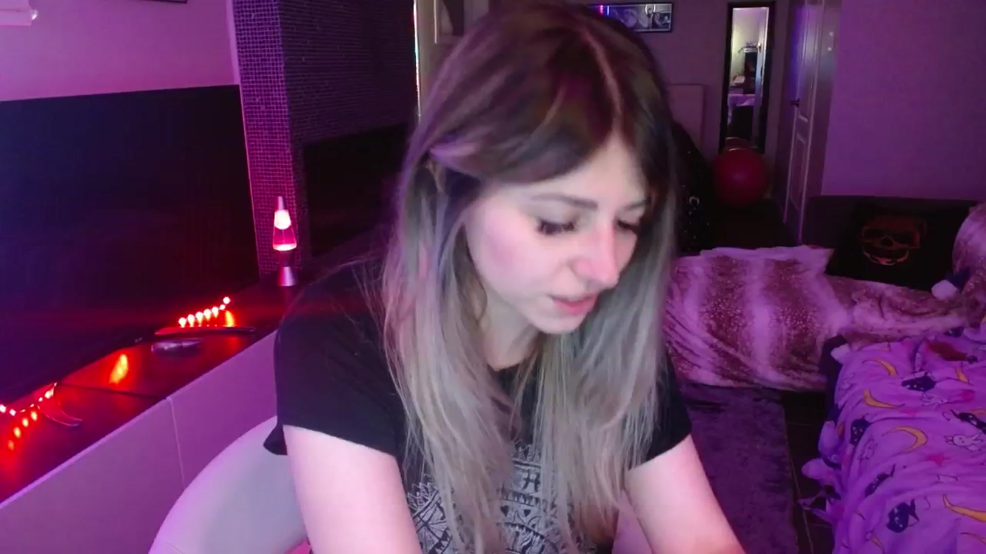 Gallery image thumbnail from Serafina's myfreecams stream on, 07/12/2024, 05:12 image 17 of 20