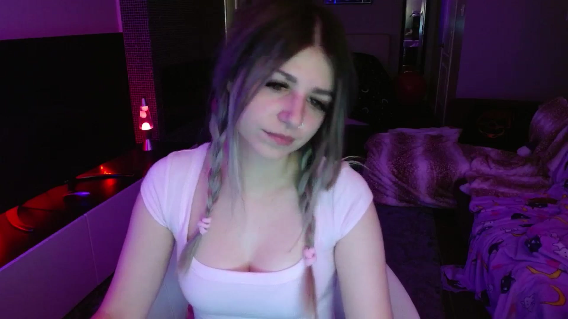 Gallery image thumbnail from Serafina's myfreecams stream on, 07/15/2024, 06:01 image 18 of 20