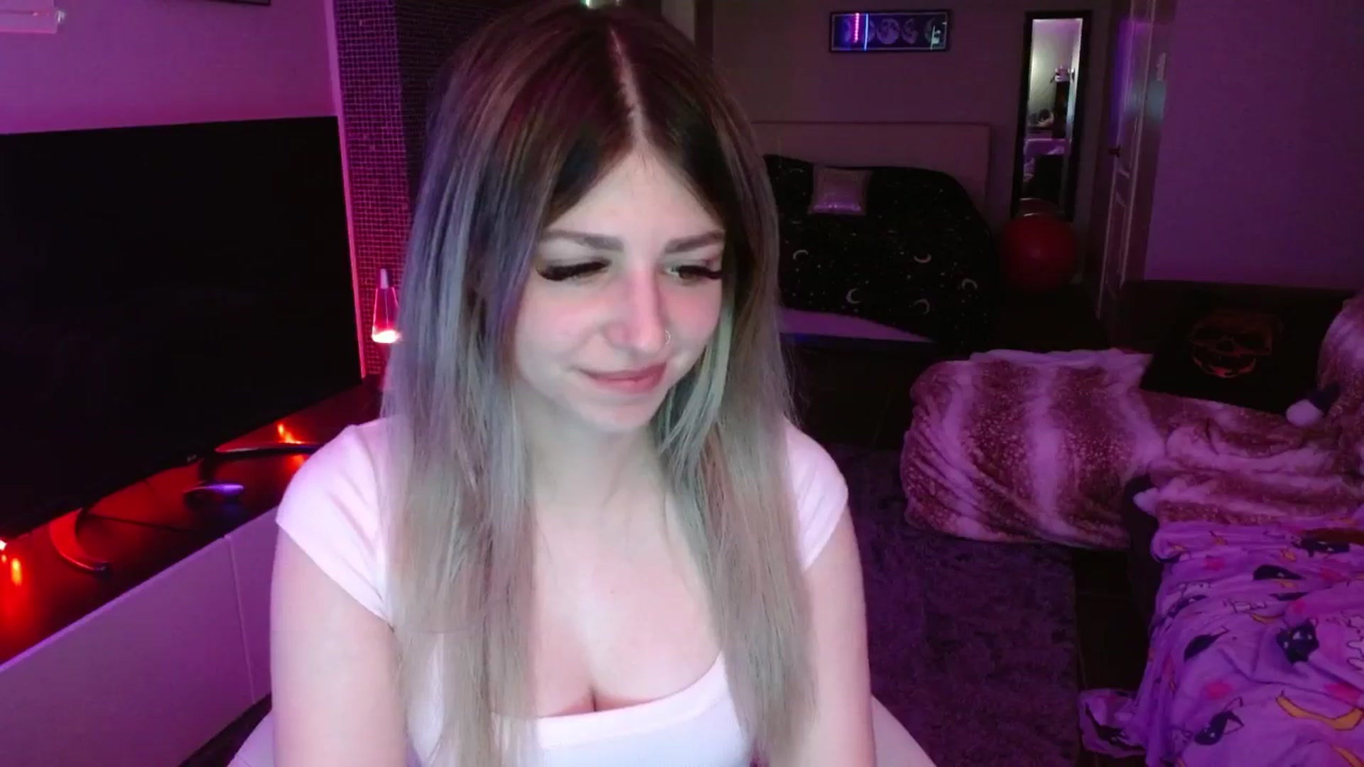 Gallery image thumbnail from Serafina's myfreecams stream on, 07/15/2024, 06:01 image 6 of 20