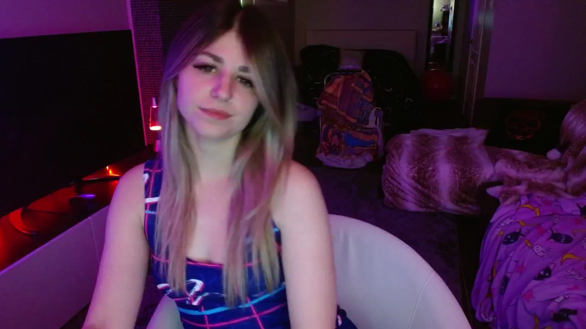 Gallery image thumbnail from Serafina's myfreecams stream on, 07/20/2024, 03:21 image 16 of 20