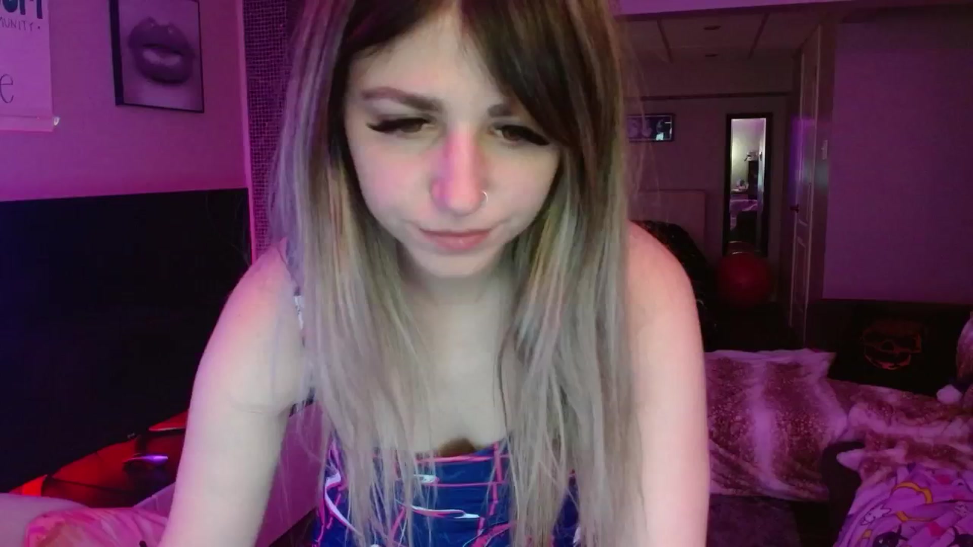 Gallery image thumbnail from Serafina's myfreecams stream on, 07/20/2024, 07:10 image 12 of 20