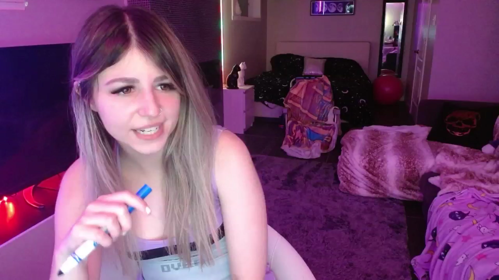 Gallery image thumbnail from Serafina's myfreecams stream on, 07/21/2024, 04:19 image 4 of 20