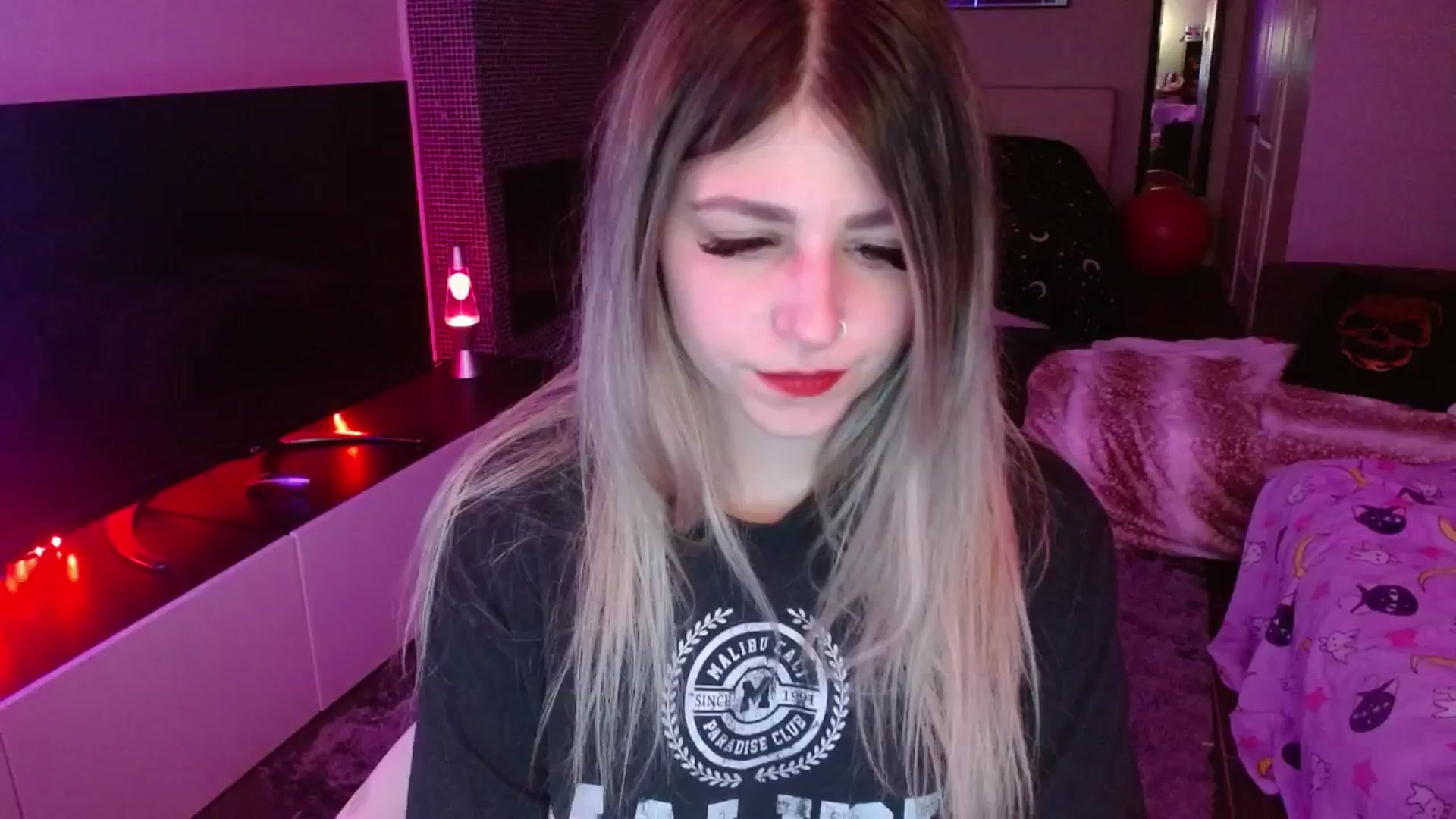 Gallery image thumbnail from Serafina's myfreecams stream on, 07/25/2024, 04:33 image 13 of 20