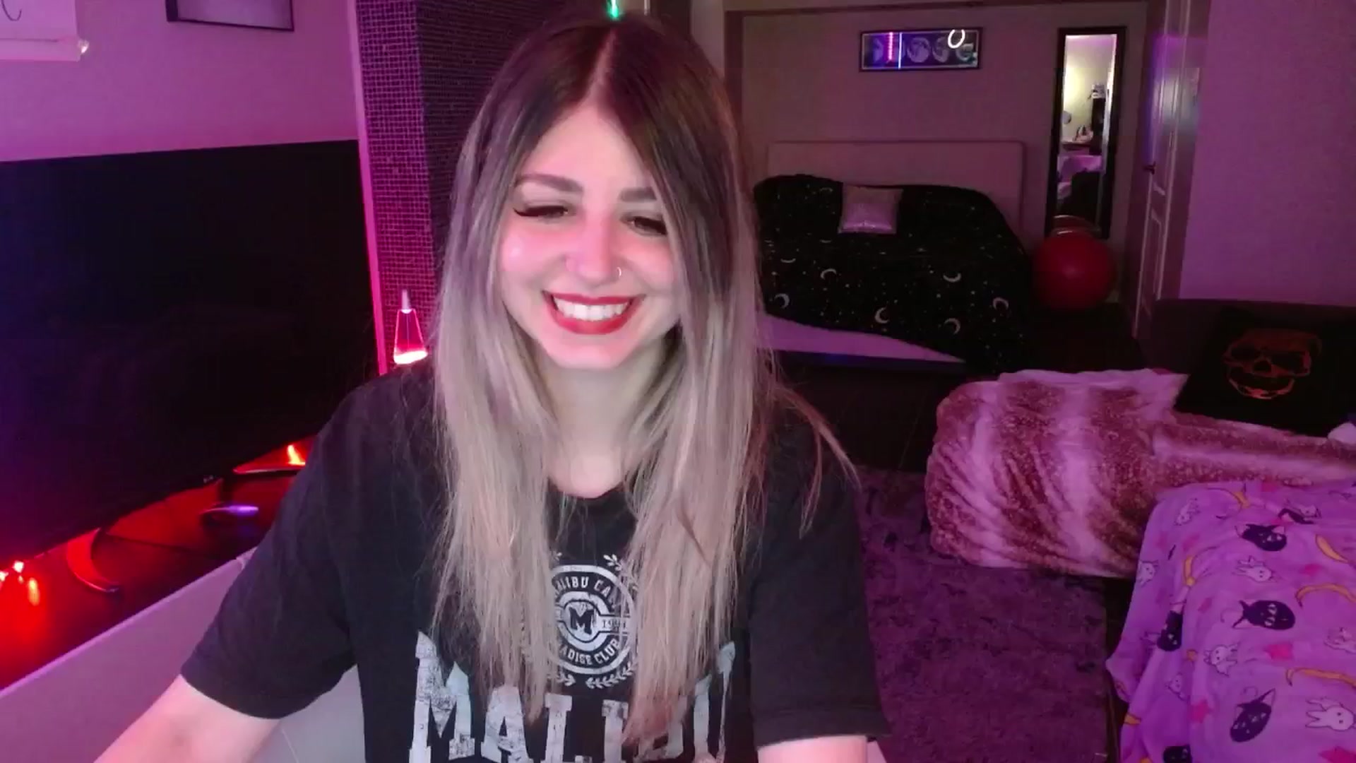 Gallery image thumbnail from Serafina's myfreecams stream on, 07/25/2024, 04:33 image 4 of 20