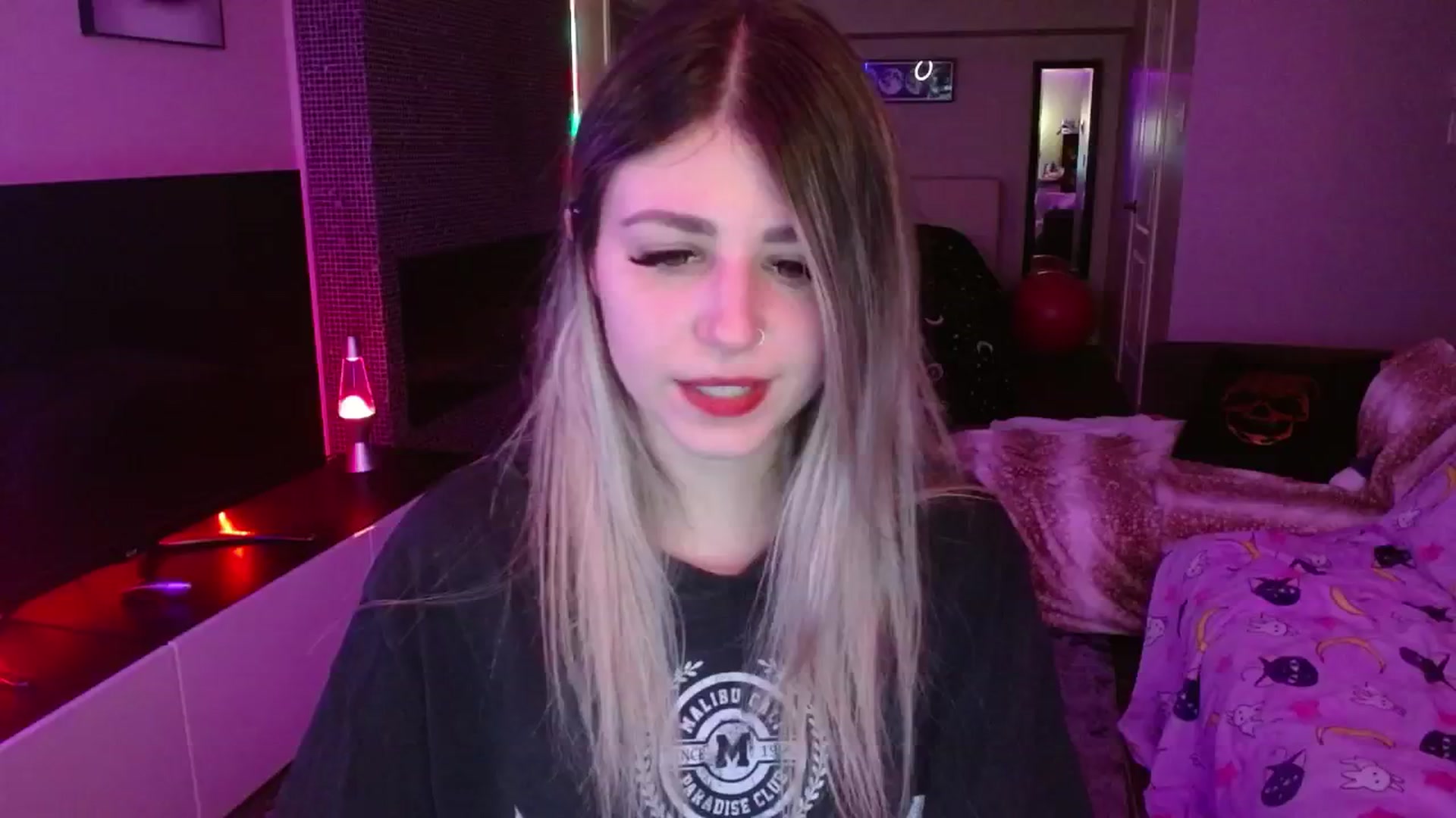 Gallery image thumbnail from Serafina's myfreecams stream on, 07/25/2024, 04:33 image 10 of 20