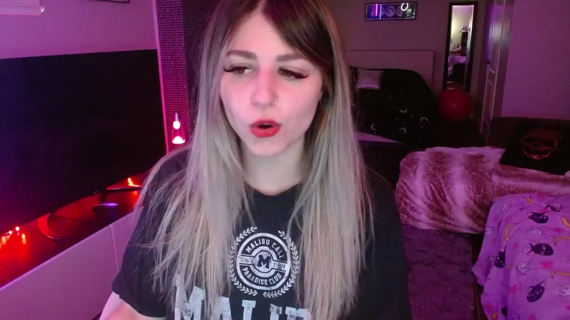 Gallery image thumbnail from Serafina's myfreecams stream on, 07/25/2024, 04:33 image 18 of 20