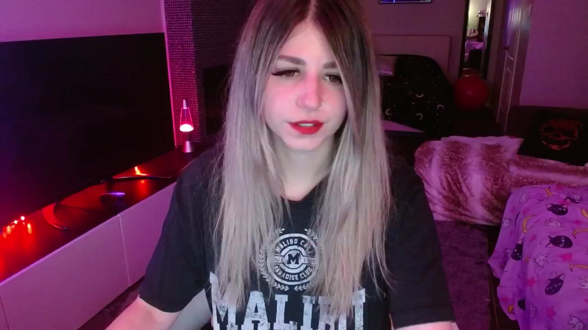 Gallery image thumbnail from Serafina's myfreecams stream on, 07/25/2024, 04:33 image 12 of 20