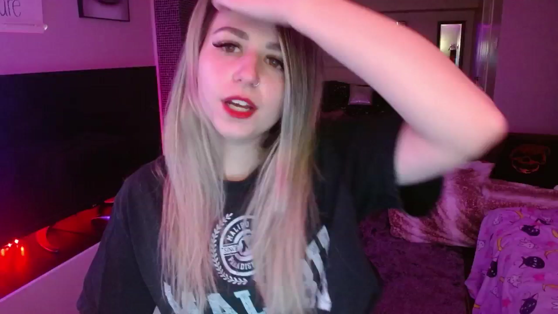 Gallery image thumbnail from Serafina's myfreecams stream on, 07/25/2024, 04:33 image 7 of 20