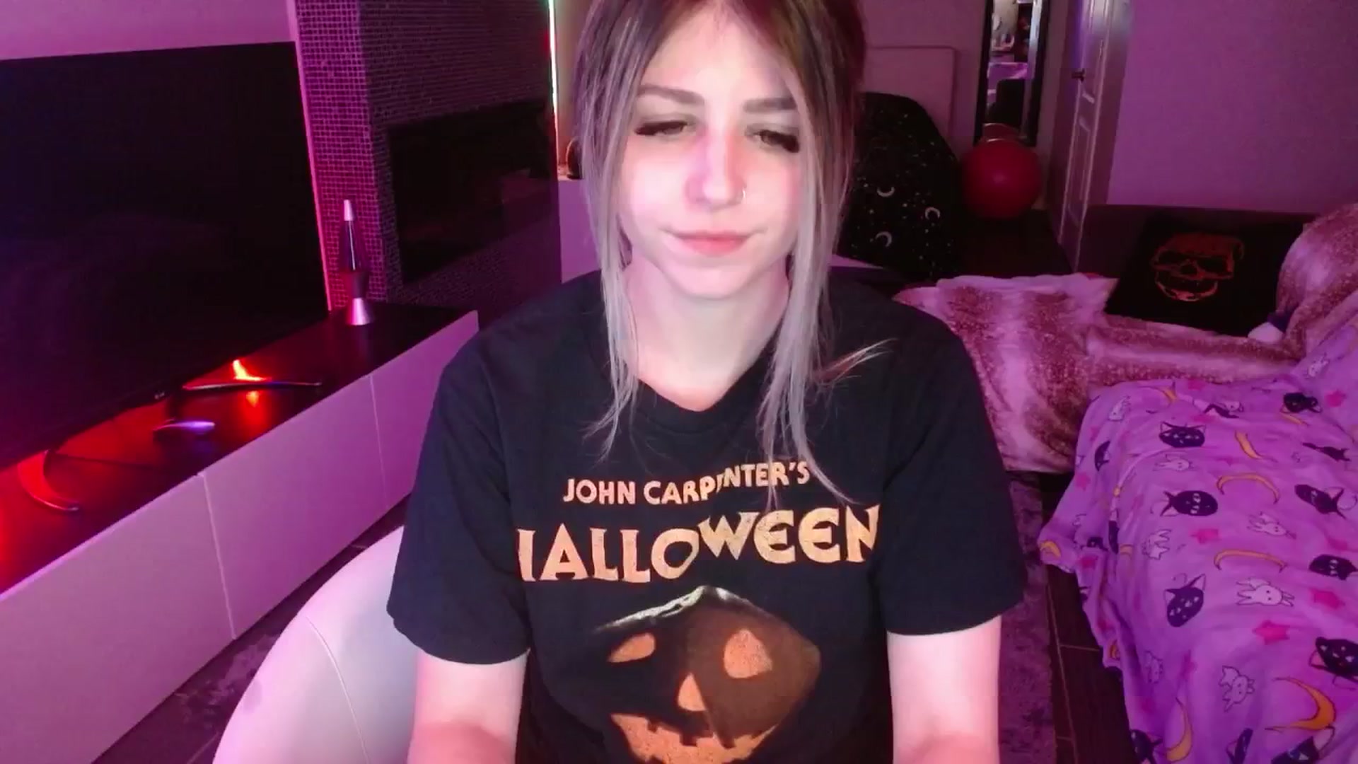 Gallery image thumbnail from Serafina's myfreecams stream on, 07/26/2024, 03:27 image 19 of 20