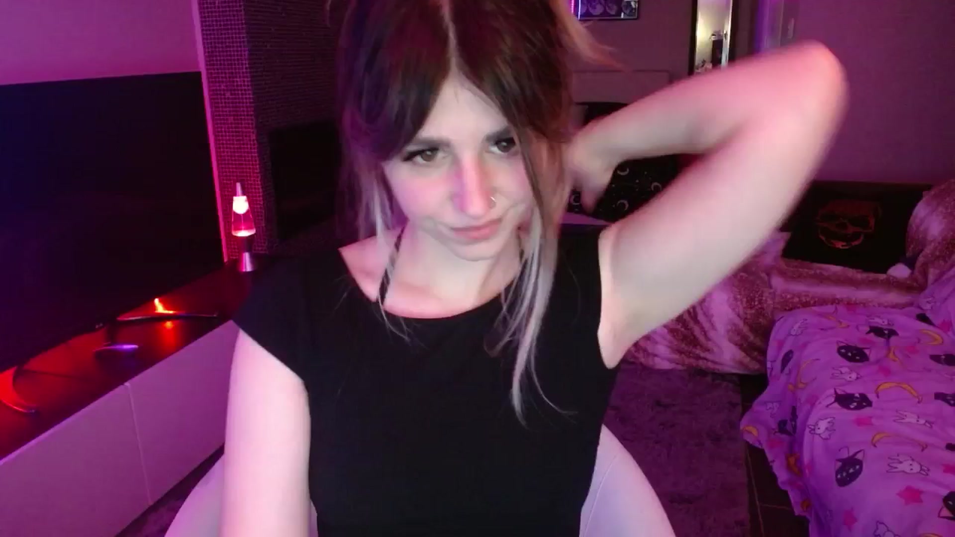 Gallery image thumbnail from Serafina's myfreecams stream on, 07/28/2024, 06:31 image 14 of 20