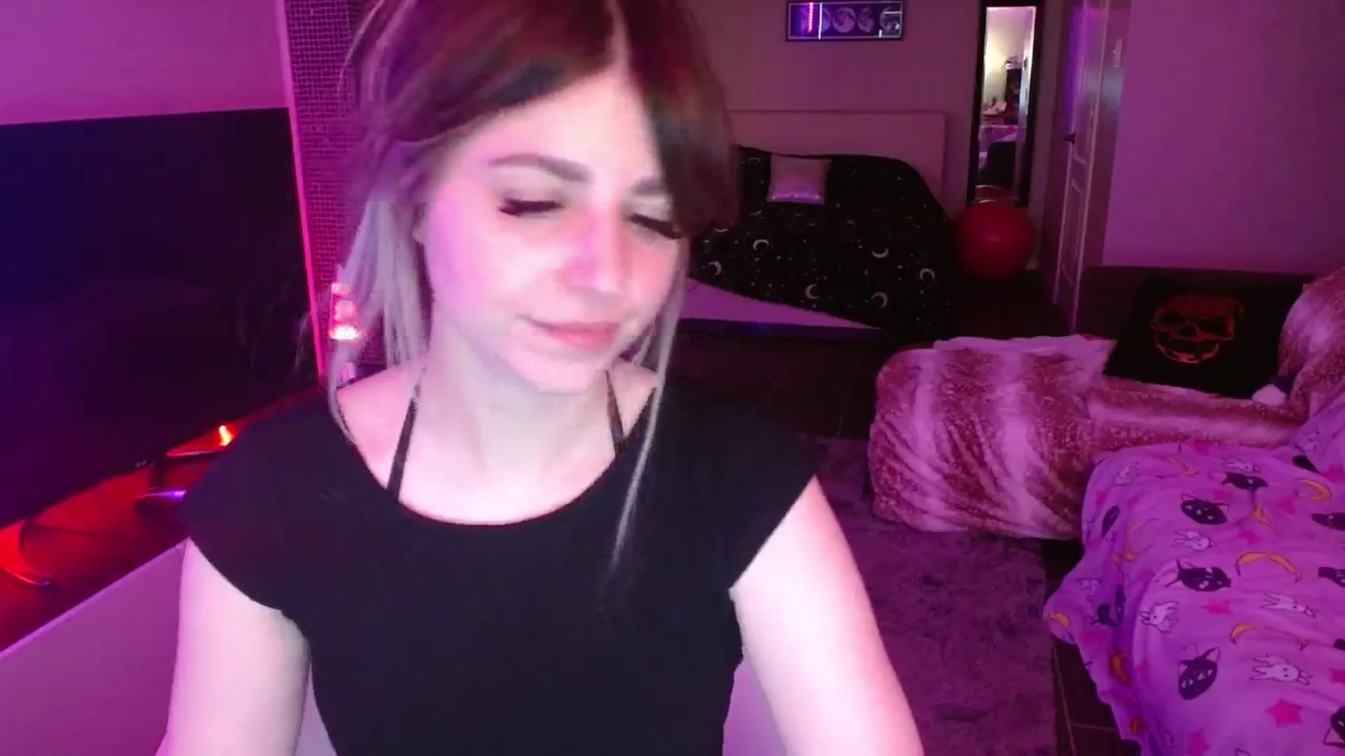 Gallery image thumbnail from Serafina's myfreecams stream on, 07/28/2024, 06:31 image 20 of 20