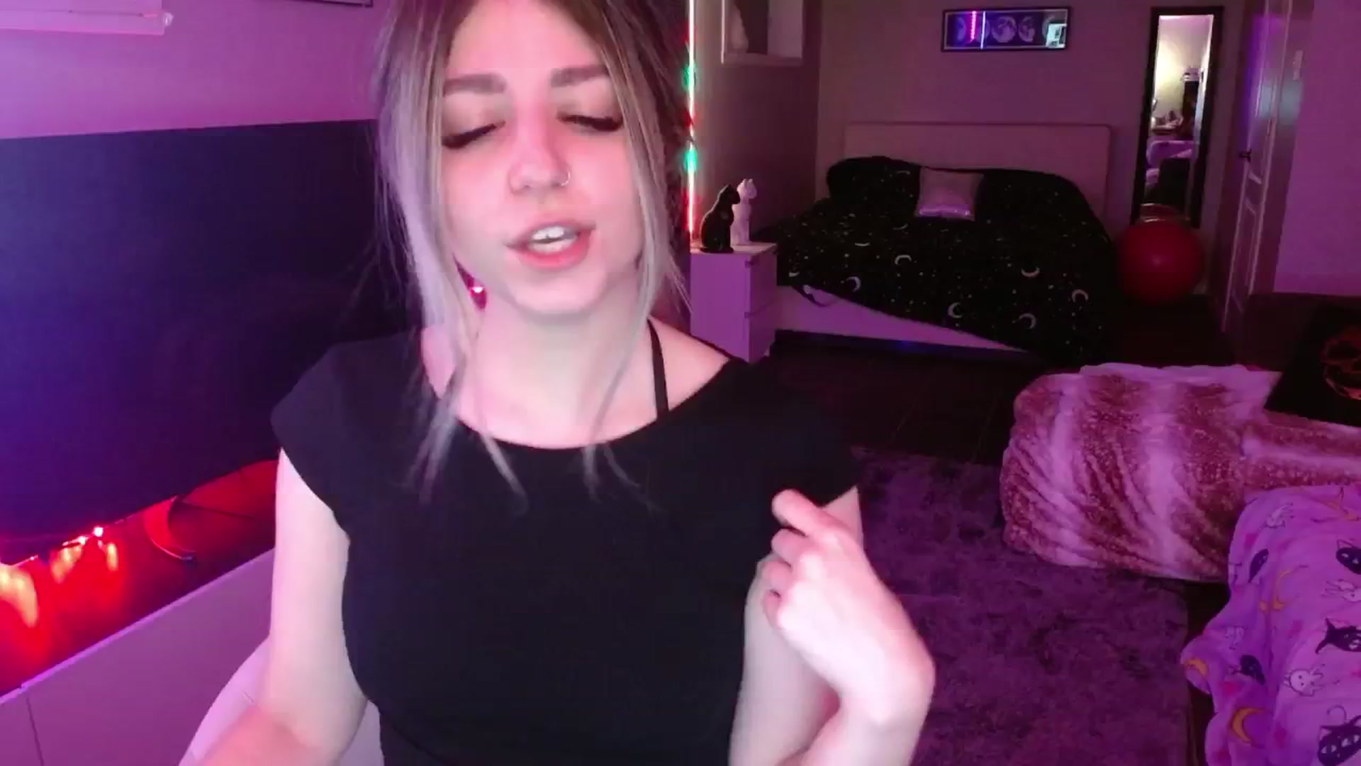 Gallery image thumbnail from Serafina's myfreecams stream on, 07/28/2024, 06:31 image 4 of 20