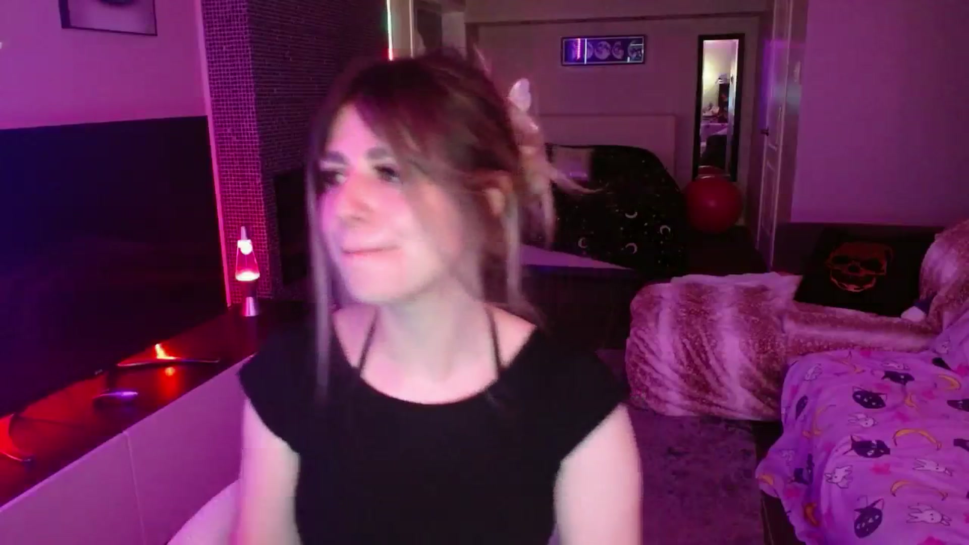 Gallery image thumbnail from Serafina's myfreecams stream on, 07/28/2024, 06:31 image 18 of 20