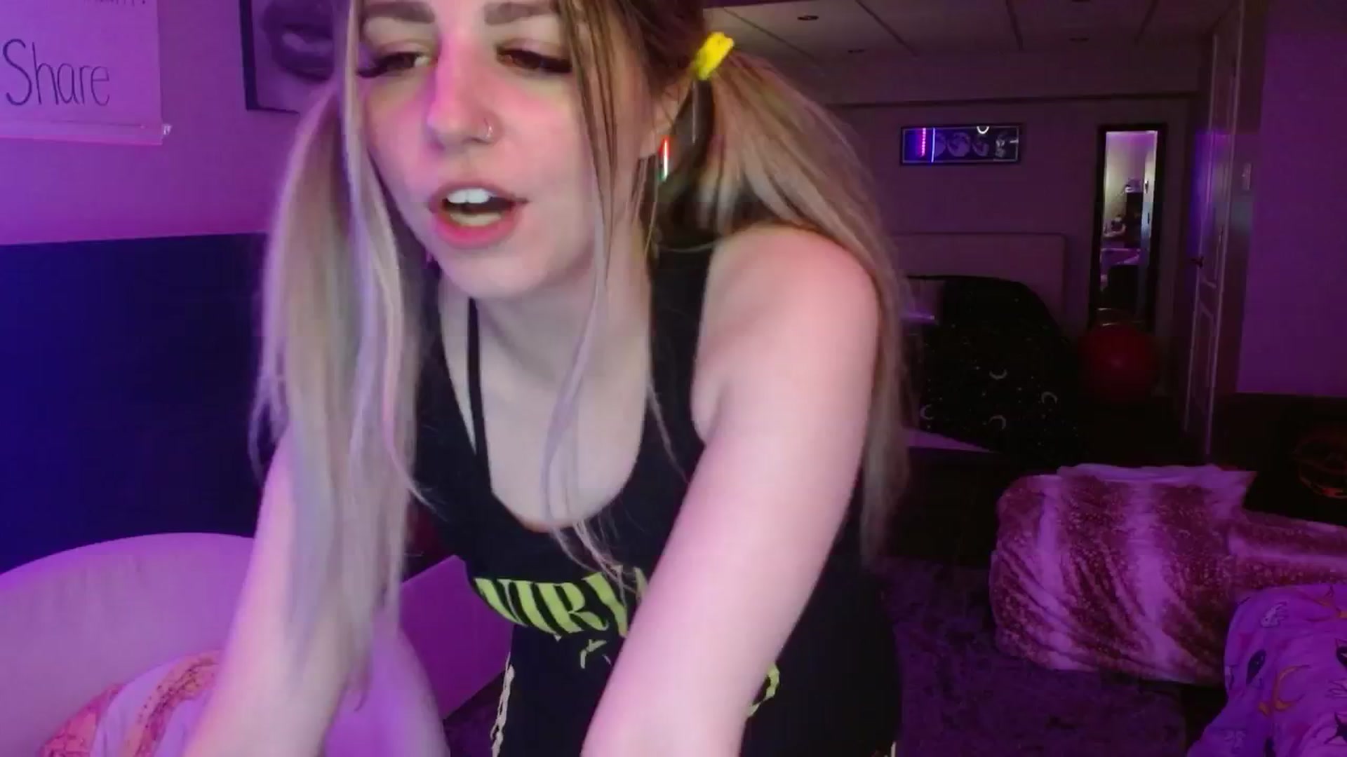 Gallery image thumbnail from Serafina's myfreecams stream on, 07/29/2024, 03:59 image 18 of 20