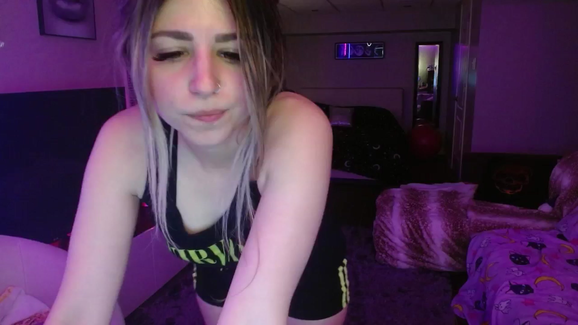 Gallery image thumbnail from Serafina's myfreecams stream on, 07/29/2024, 03:59 image 6 of 20