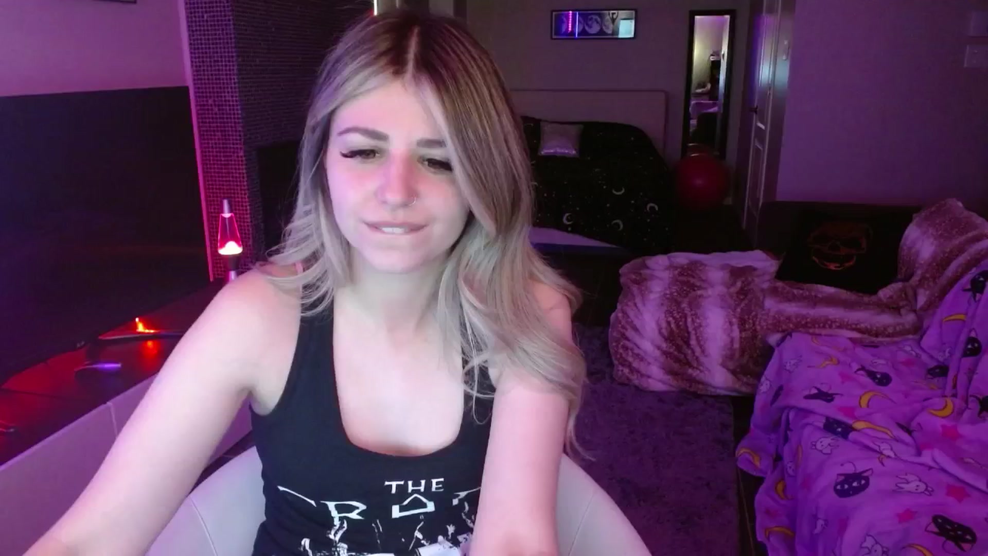 Gallery image thumbnail from Serafina's myfreecams stream on, 07/31/2024, 05:39 image 5 of 20