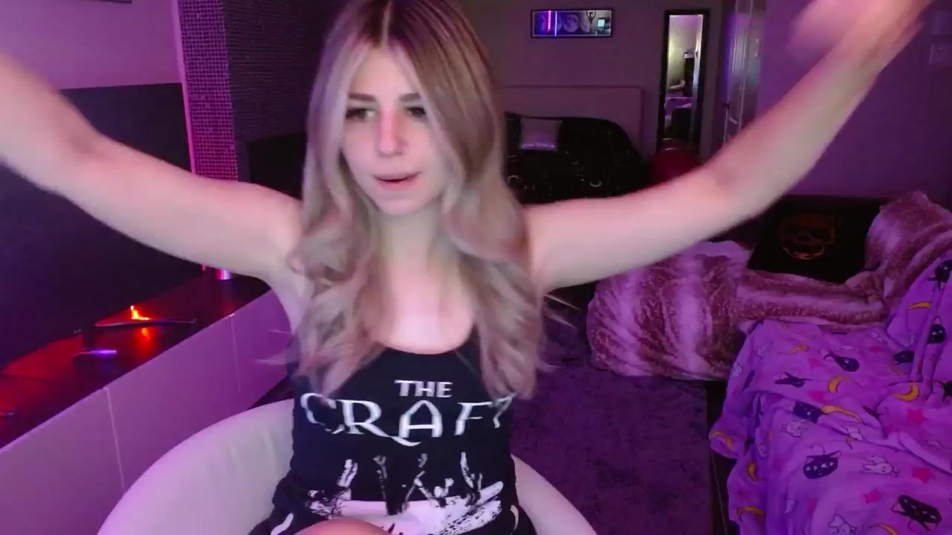 Gallery image thumbnail from Serafina's myfreecams stream on, 07/31/2024, 05:39 image 6 of 20