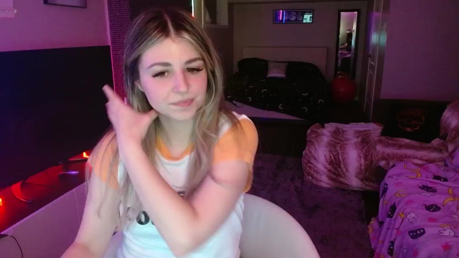 Gallery image thumbnail from Serafina's myfreecams stream on, 08/02/2024, 03:32 image 5 of 20