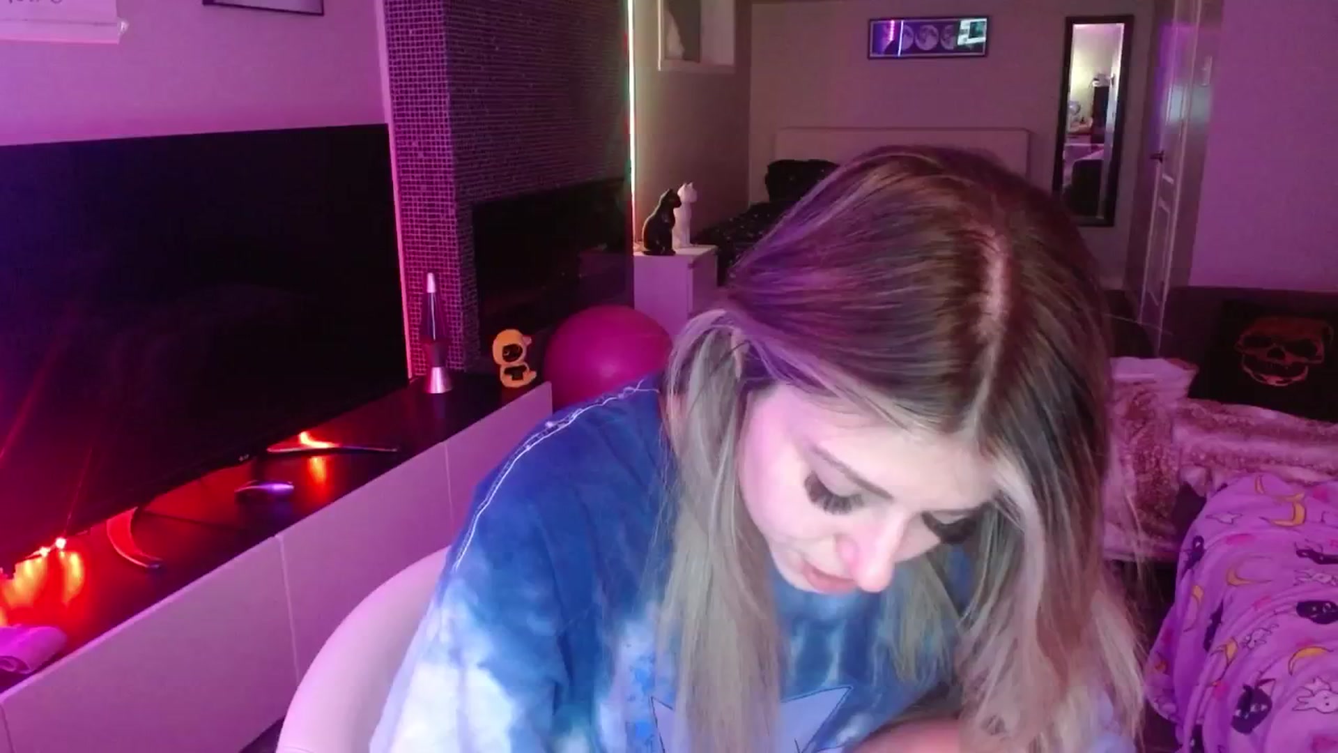Gallery image thumbnail from Serafina's myfreecams stream on, 08/04/2024, 03:31 image 11 of 20