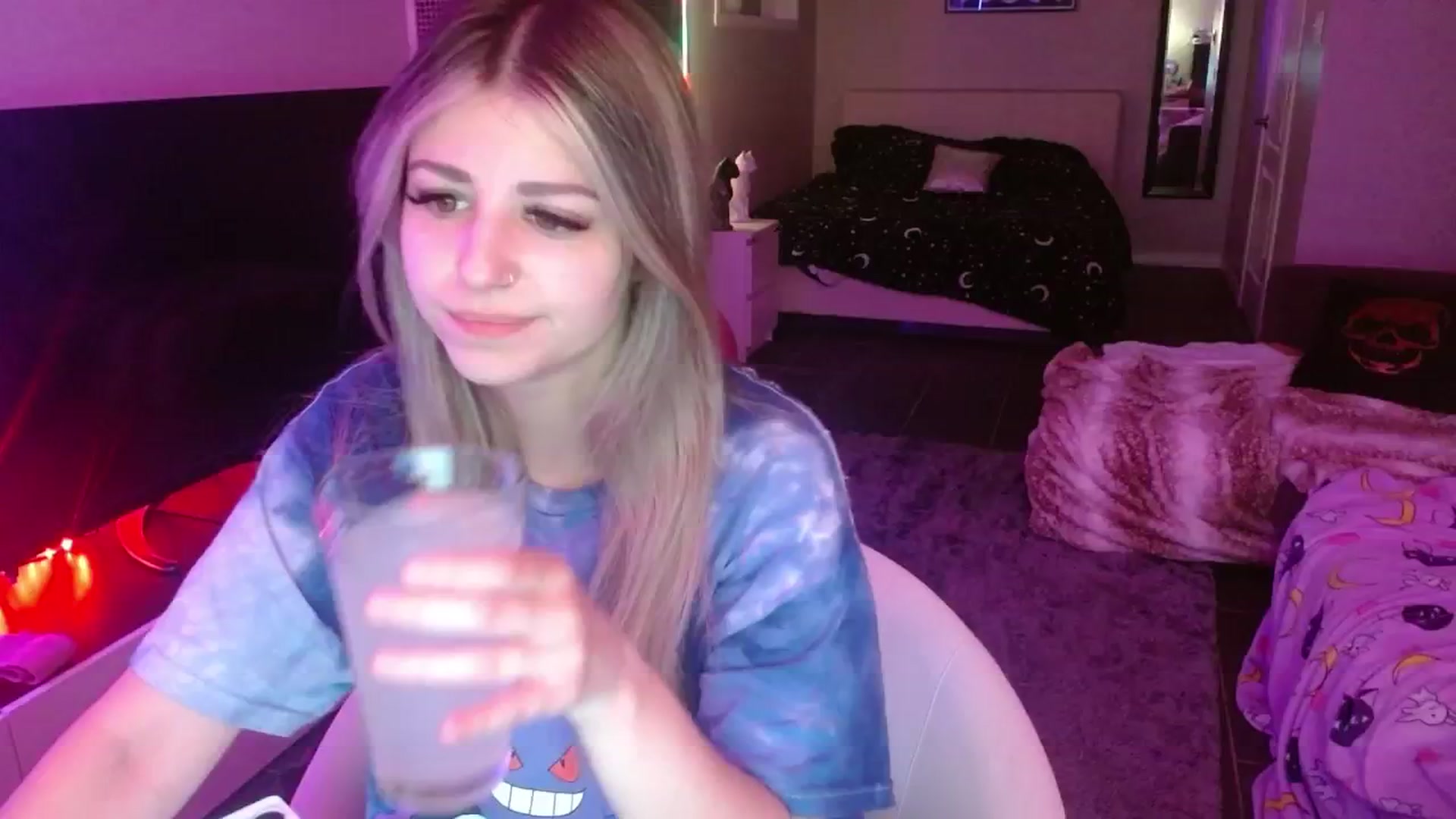Gallery image thumbnail from Serafina's myfreecams stream on, 08/04/2024, 03:31 image 2 of 20