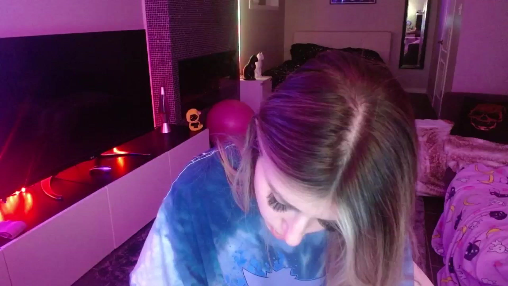 Gallery image thumbnail from Serafina's myfreecams stream on, 08/04/2024, 03:31 image 7 of 20