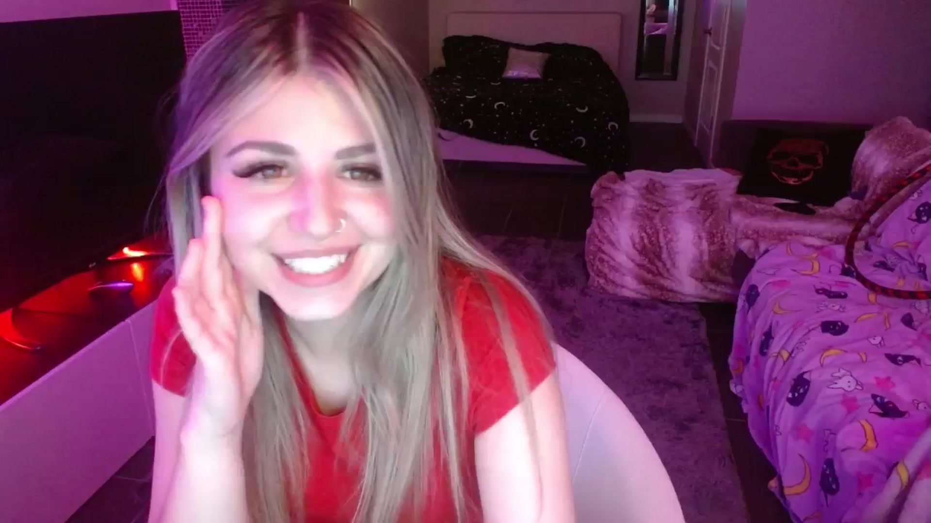 Gallery image thumbnail from Serafina's myfreecams stream on, 08/05/2024, 06:14 image 16 of 20