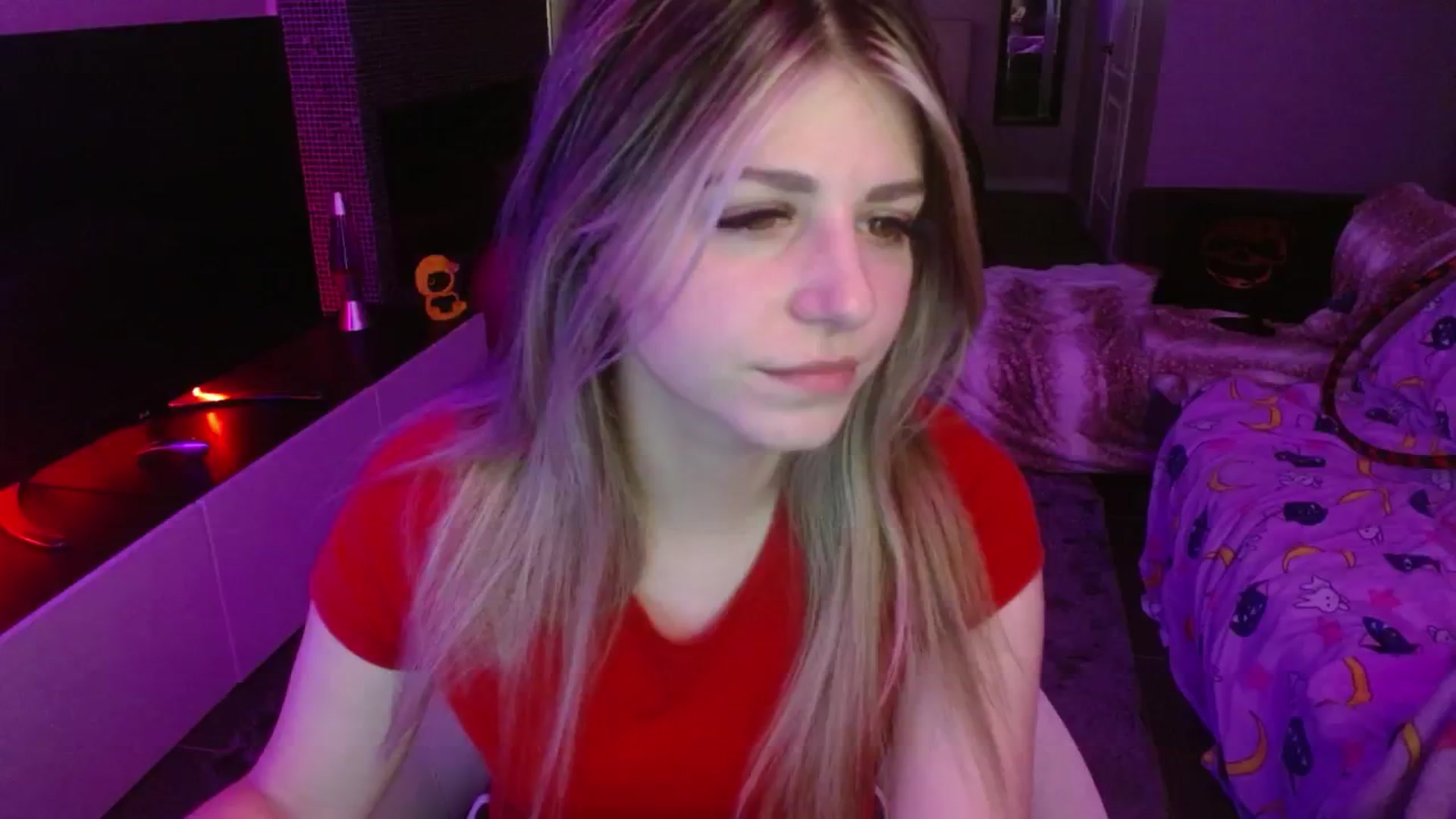 Gallery image thumbnail from Serafina's myfreecams stream on, 08/05/2024, 06:14 image 9 of 20