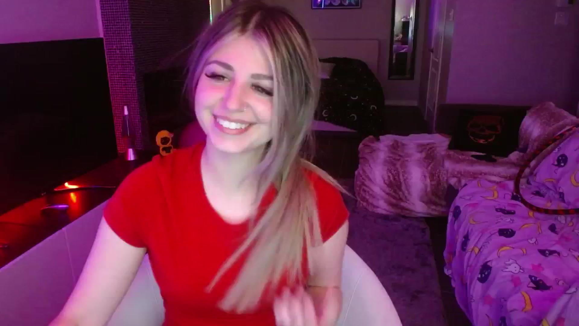 Gallery image thumbnail from Serafina's myfreecams stream on, 08/05/2024, 06:14 image 7 of 20