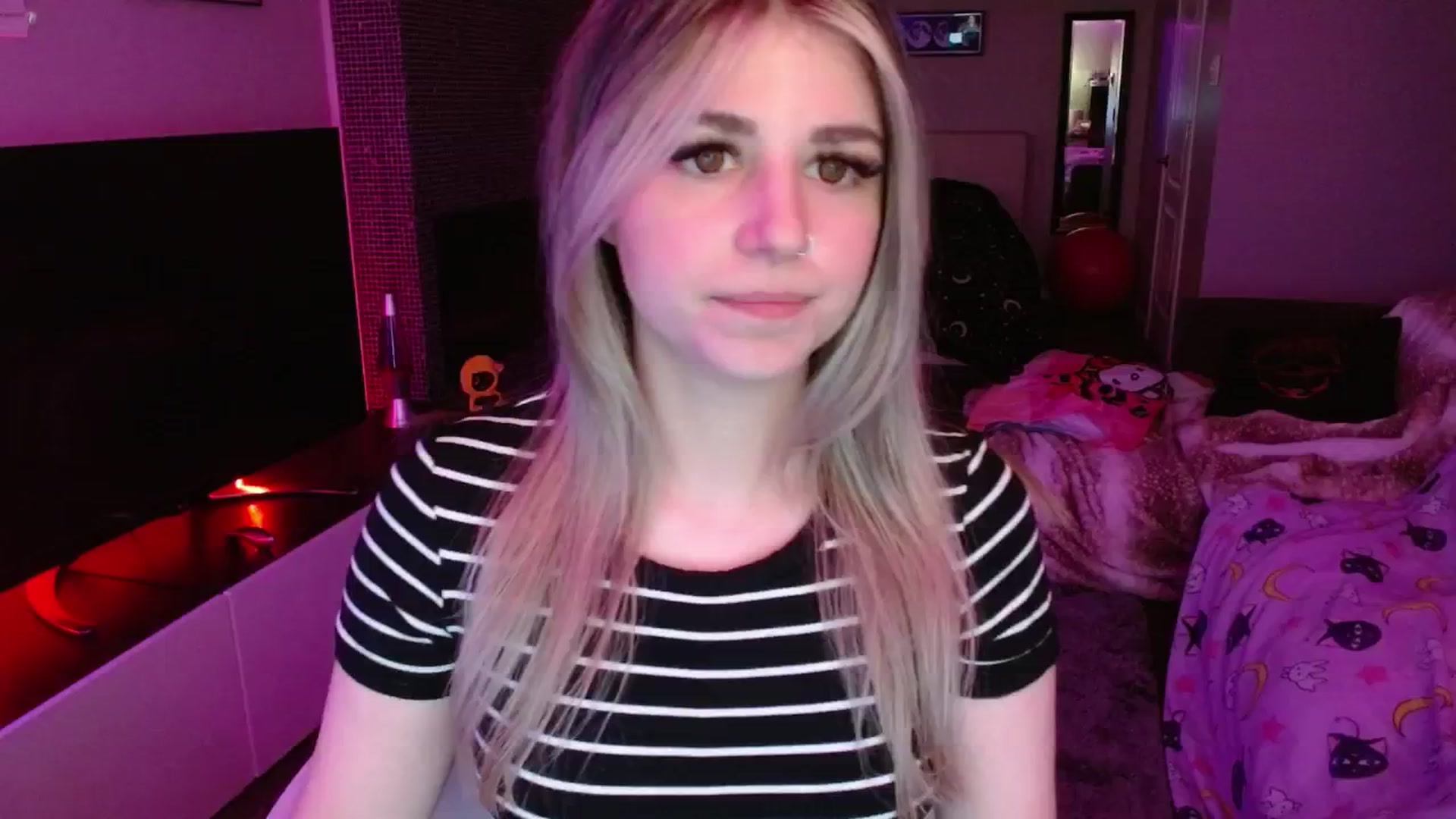 Gallery image thumbnail from Serafina's myfreecams stream on, 08/07/2024, 03:52 image 15 of 20