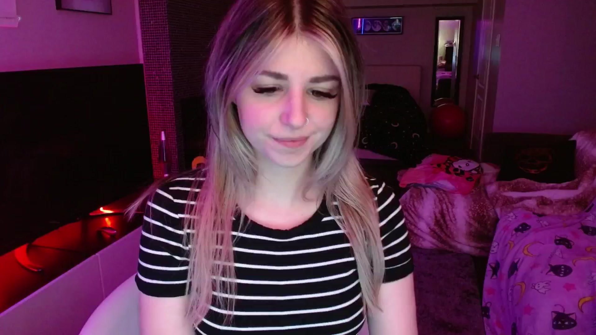 Gallery image thumbnail from Serafina's myfreecams stream on, 08/07/2024, 03:52 image 6 of 20