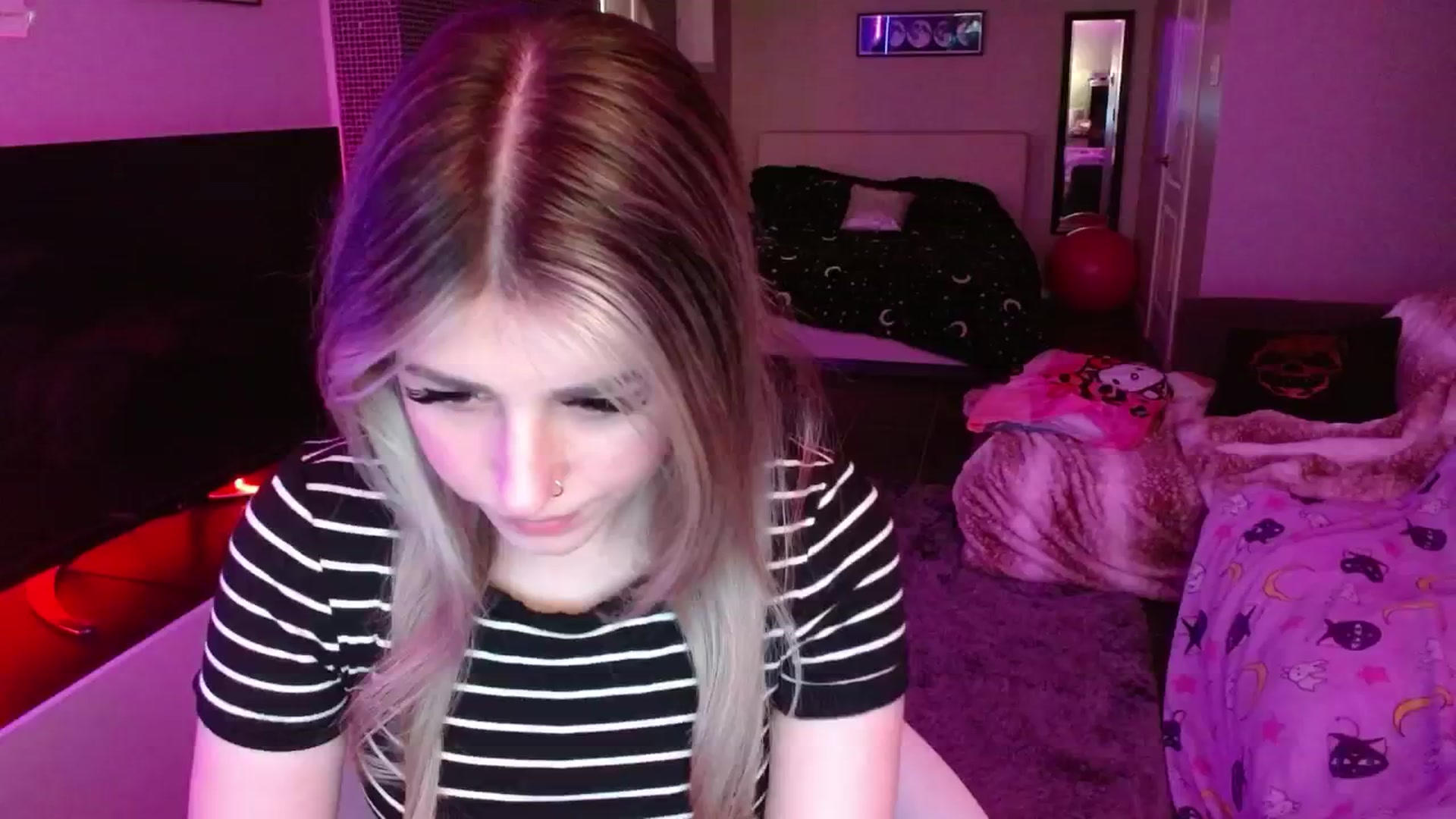 Gallery image thumbnail from Serafina's myfreecams stream on, 08/07/2024, 03:52 image 10 of 20